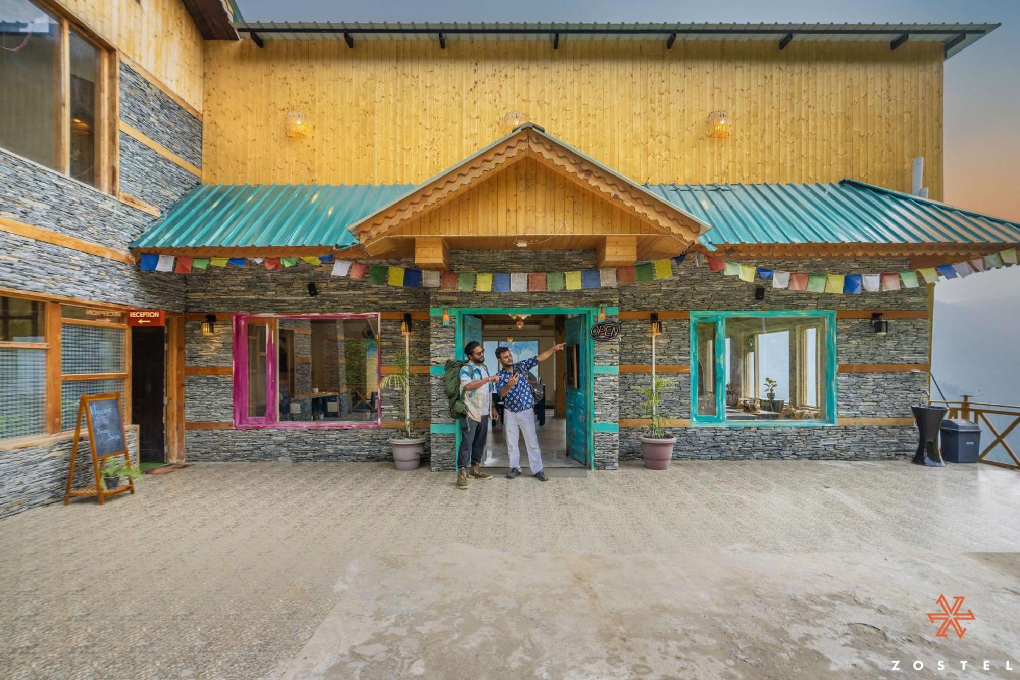 Hostel Zostel Shoja, Jibhi Exterior foto